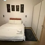 Relax At Coresi Mall Apartman Brassó