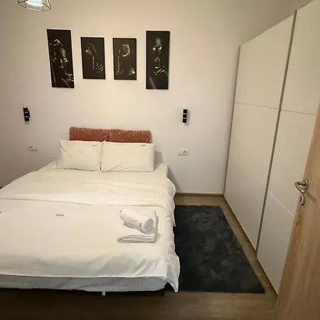 Relax At Coresi Mall Apartment Brasov