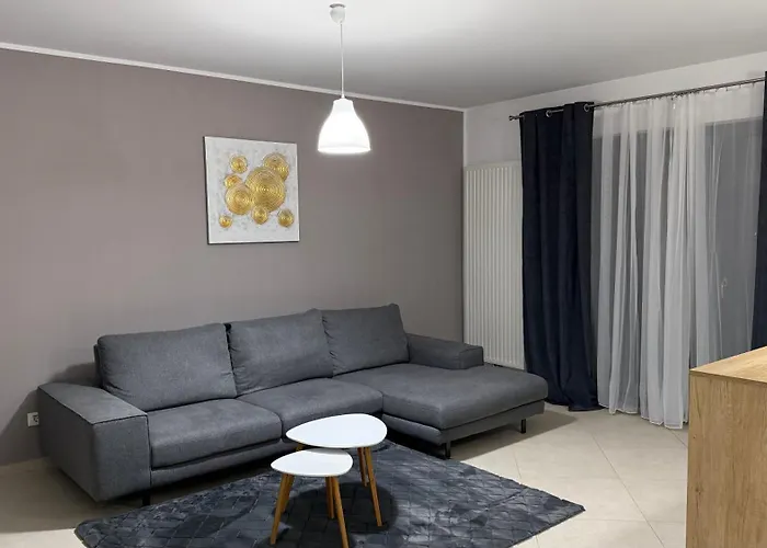 Relax At Coresi Mall Apartman