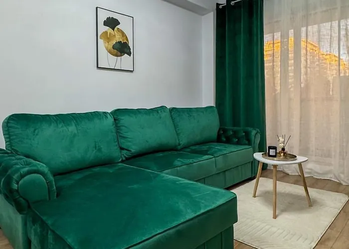 Relax At Coresi Mall Apartman